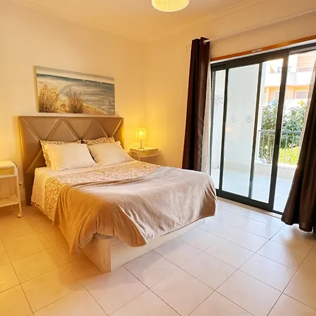 Vista Das Ondas Olhos De Agua Appartement *