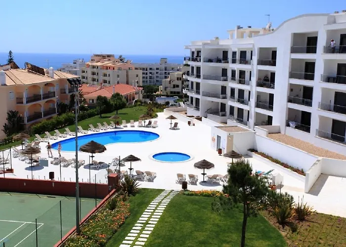 Vista Das Ondas Olhos De Agua * Olhos de Agua (Albufeira)